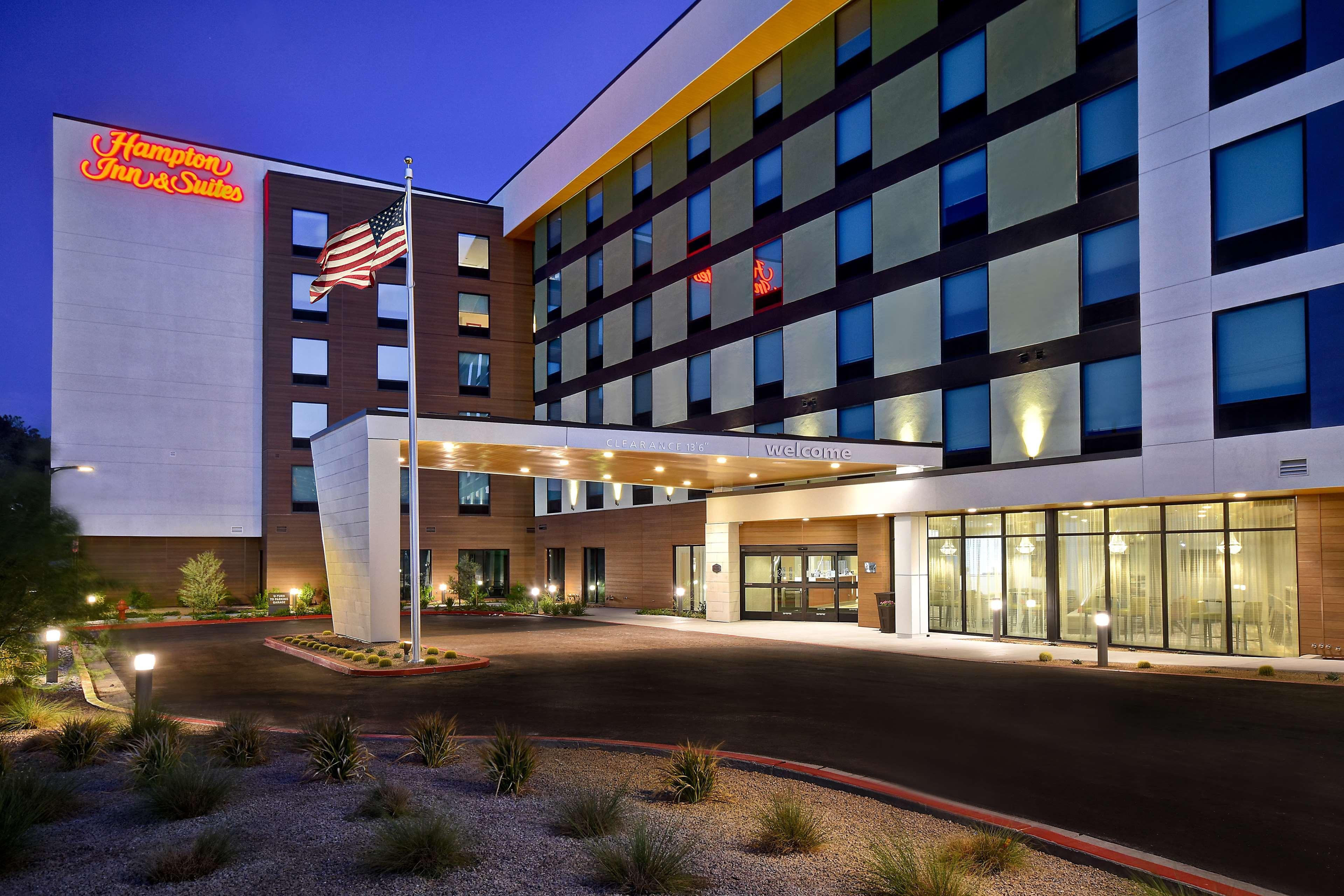 Home2 Suites By Hilton Las Vegas Convention Center - No Resort Fee Buitenkant foto