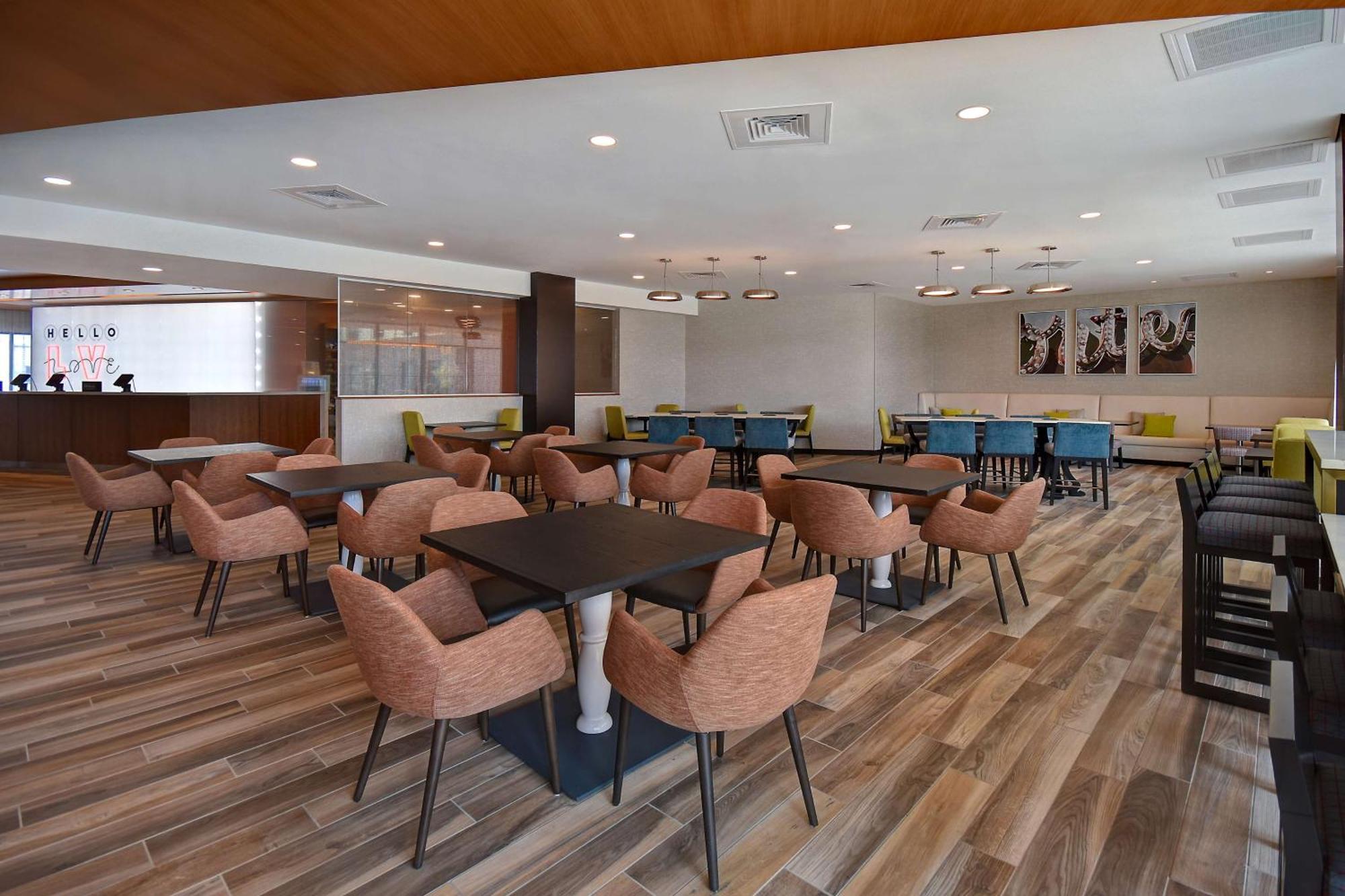 Home2 Suites By Hilton Las Vegas Convention Center - No Resort Fee Buitenkant foto