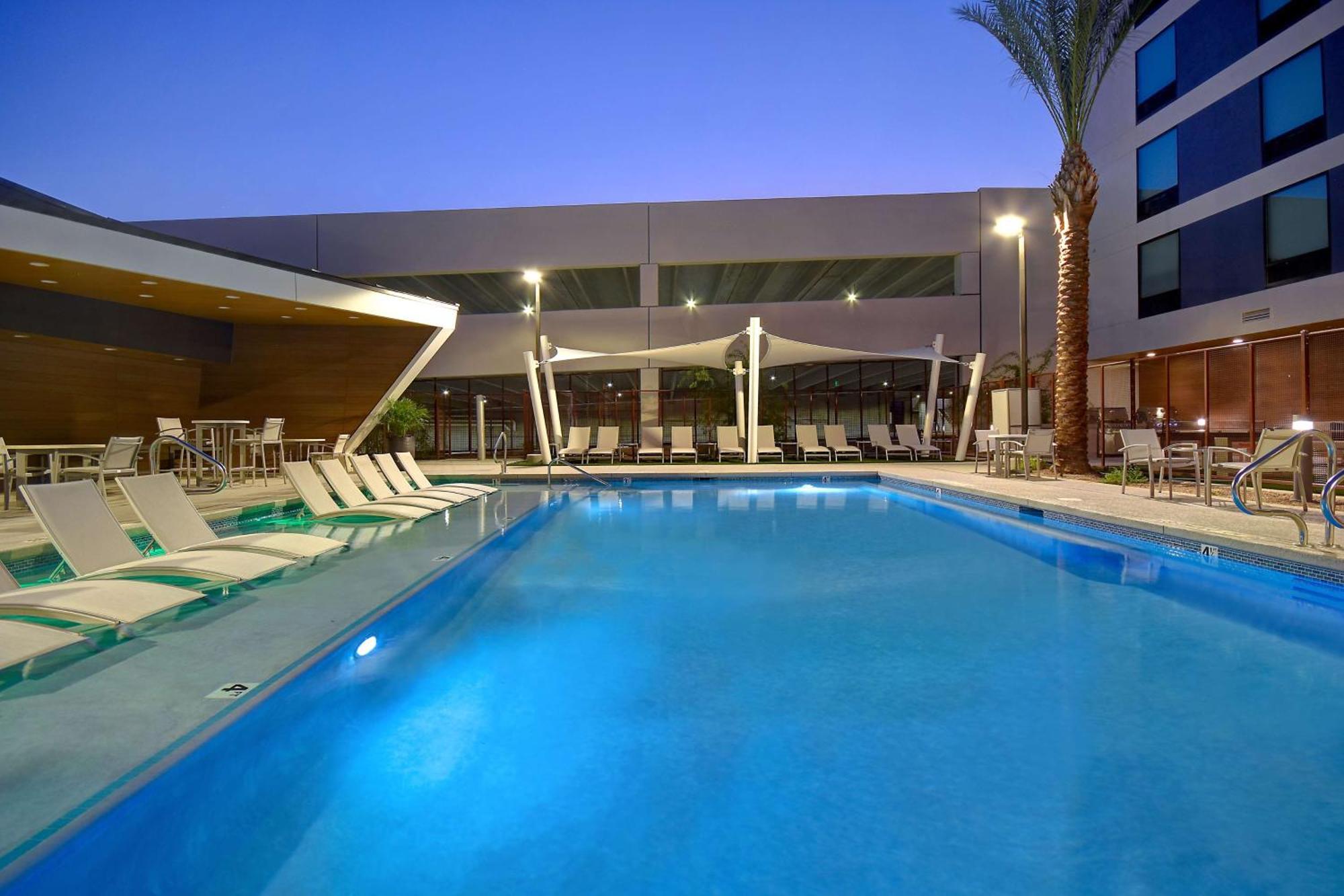 Home2 Suites By Hilton Las Vegas Convention Center - No Resort Fee Buitenkant foto