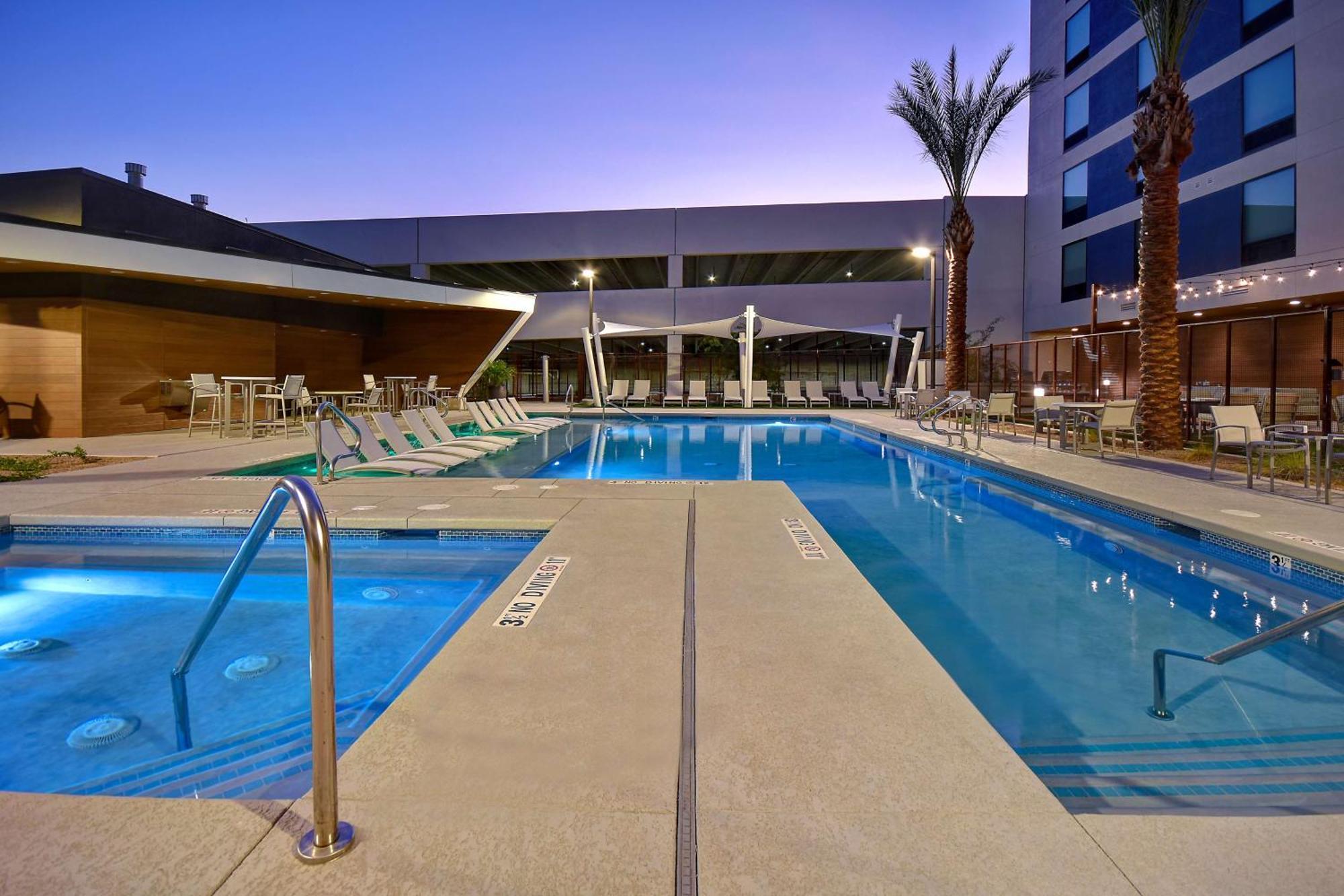 Home2 Suites By Hilton Las Vegas Convention Center - No Resort Fee Buitenkant foto