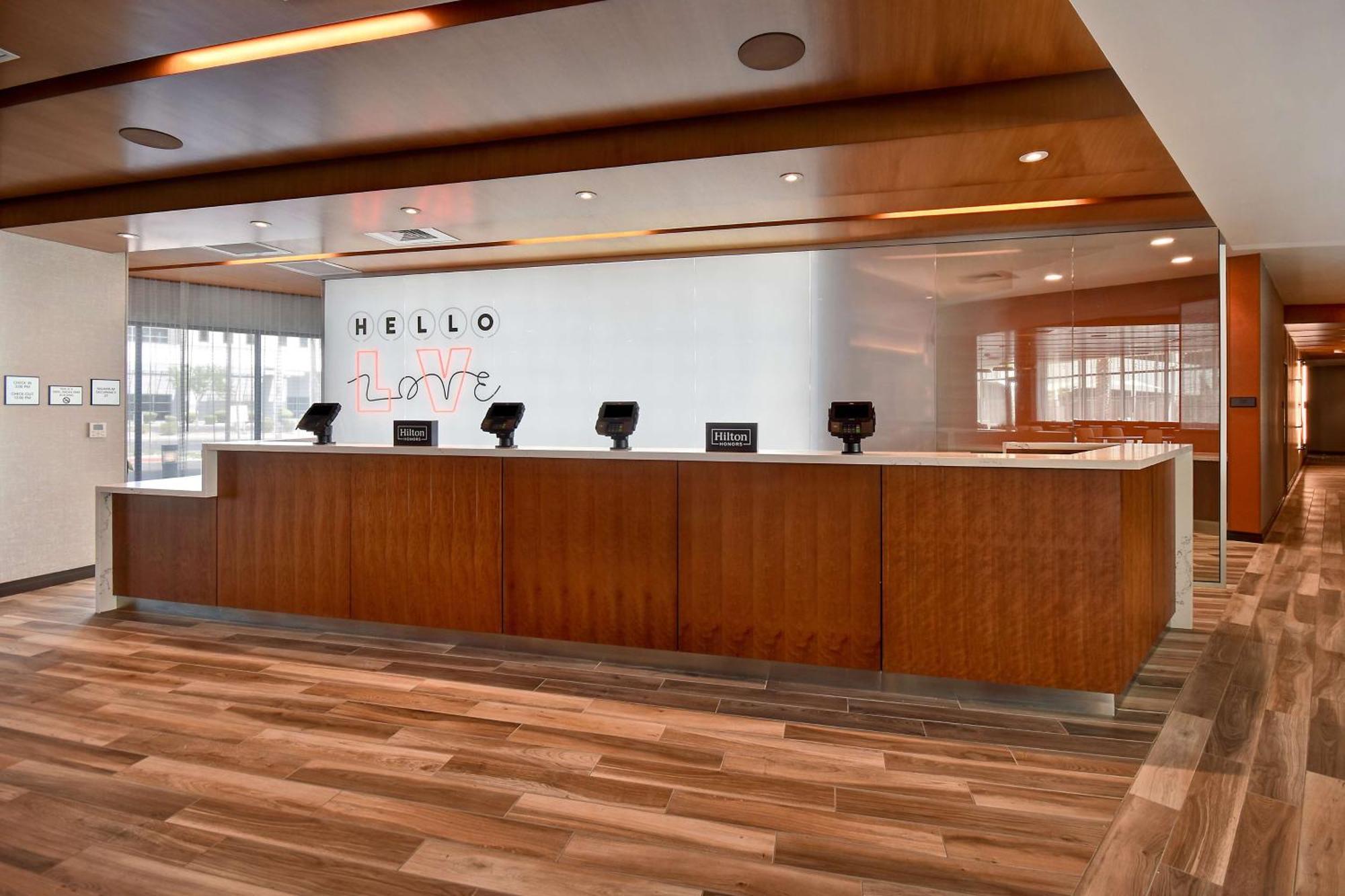 Home2 Suites By Hilton Las Vegas Convention Center - No Resort Fee Buitenkant foto